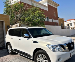 Nissan patrol V8 Se